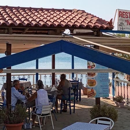斯韦特兰娜&米哈利斯绿洲大酒店 Agia Marina  外观 照片