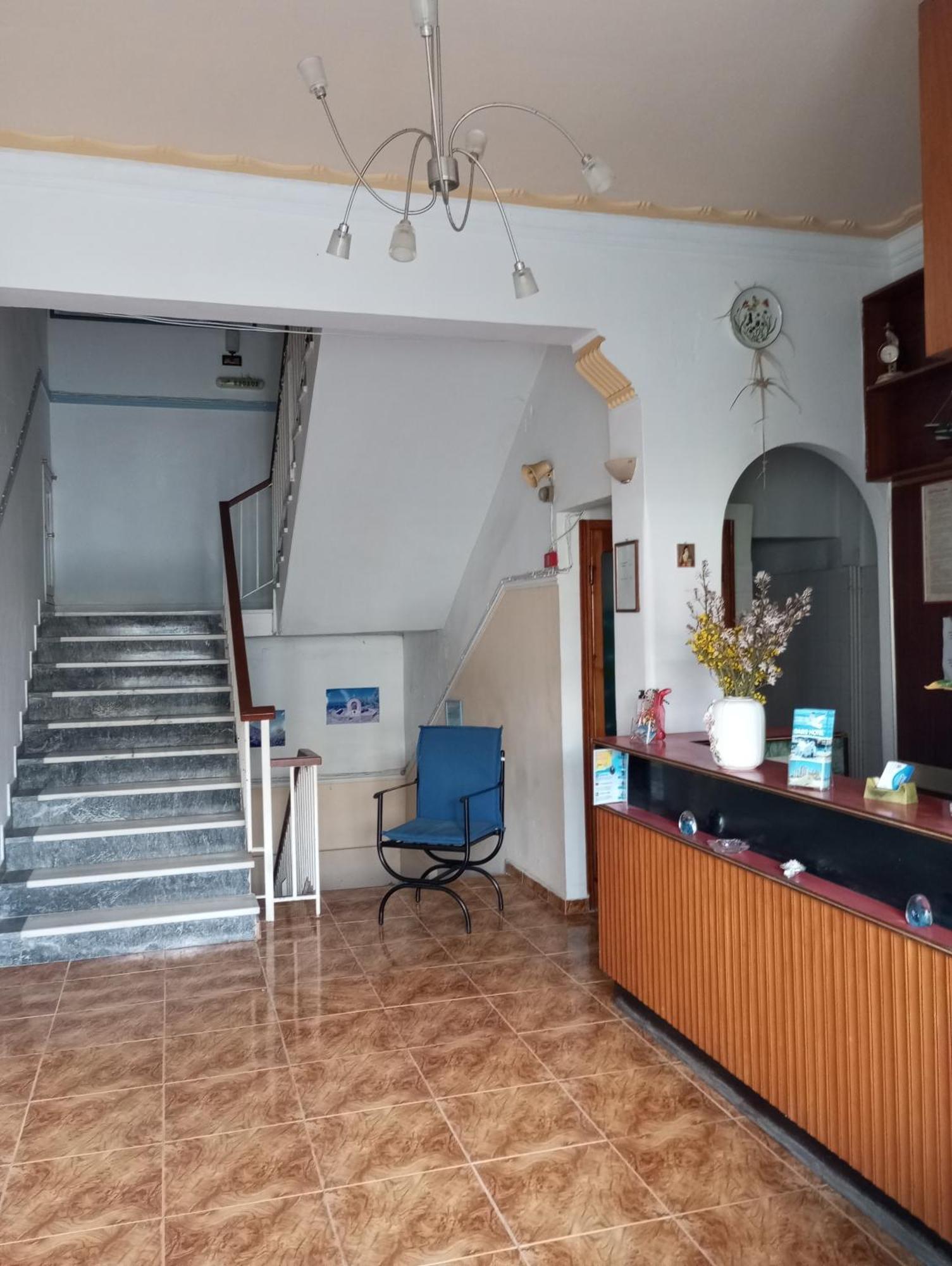 斯韦特兰娜&米哈利斯绿洲大酒店 Agia Marina  外观 照片